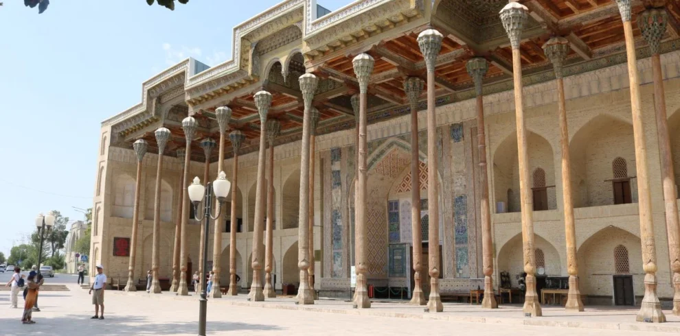 walking tour in bukhara